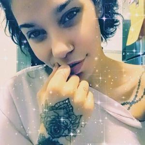 Meet your Posher, Elena